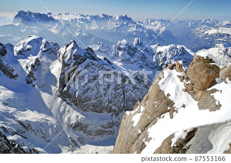 Winter ski resort in the Dolomites Winter ski resort in the Dolomites 87553166