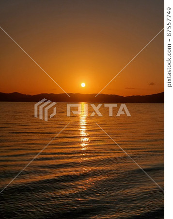 石垣島美麗的朝日美景 Tabaga 海灘 87557749