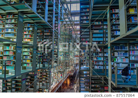 The world of science fiction? Bus Conceros Library 87557864