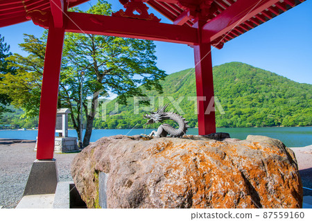 赤城神社轄區 長津屋赤城大沼湖畔初夏風光 87559160