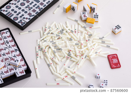 Mahjong tiles and tiles 87560600
