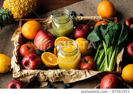 蔬菜冰沙和水果冰沙 87561951