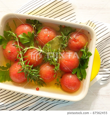 Pickled tomatoes Pickled tomatoes 87562455