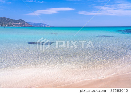 <Shizuoka Prefecture> Izu Shirahama Coast: Beautiful emerald green beach <Shizuoka Prefecture> Izu Shirahama Coast: Beautiful emerald green beach 87563040