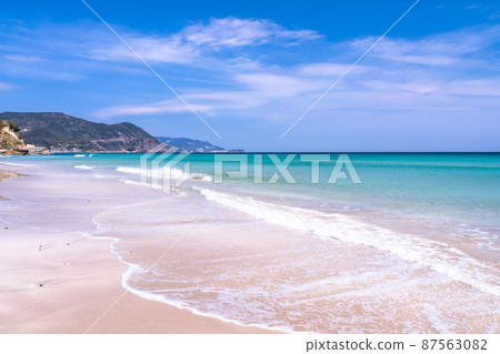 <Shizuoka Prefecture> Izu Shirahama Coast: Beautiful emerald green beach <Shizuoka Prefecture> Izu Shirahama Coast: Beautiful emerald green beach 87563082