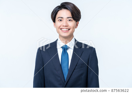 Young businessman Freshers Young businessman Freshers 87563622
