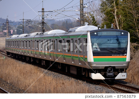 5 E233 series ordinary trains going on the Utsunomiya Line 5 E233 series ordinary trains going on the Utsunomiya Line 87563879
