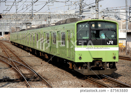 Osaka East Line 201 series that will be the last to play an active role Osaka East Line 201 series that will be the last to play an active role 87563880
