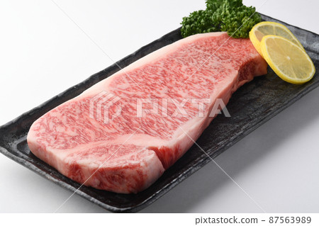 牛肉沙朗牛排肉 牛肉沙朗牛排肉 87563989