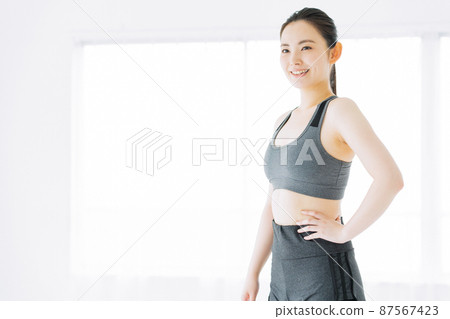 健身健身房女人運動 87567423