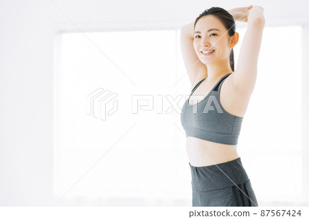 健身健身房女人運動 87567424