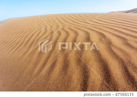 Erg Chebbi, sand desert of Merzouga, southeast of Morocco. Popular destination for travellers. 87568135