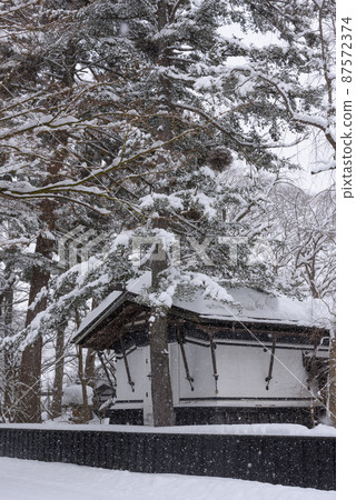 Snow makeup of Kakudate samurai residence 87572374