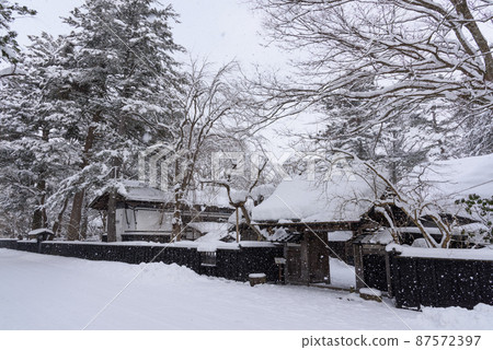 角館武士住宅的雪妝 87572397