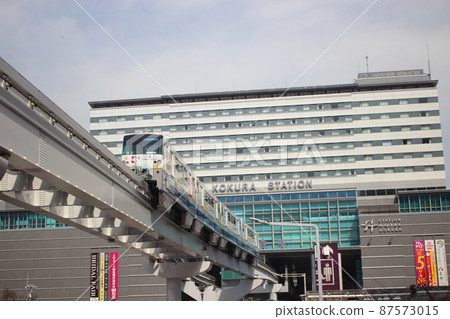 JR小倉站和單軌電車 JR小倉站和單軌電車 87573015