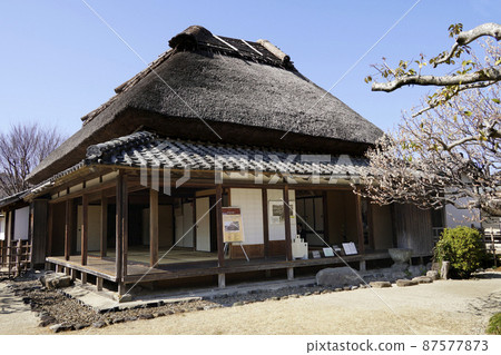 Miyazaki brothers' birthplace and reproduction mannequin on a sunny day in spring Miyazaki brothers' birthplace and reproduction mannequin on a sunny day in spring 87577873