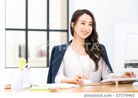 Office business woman 87579465