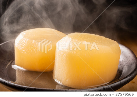 Radish boiled in soup stock 87579569