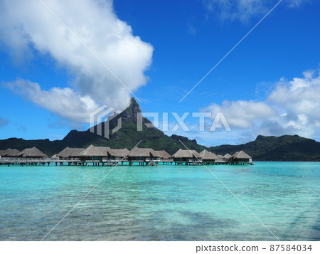 Tropical resort longed-for water cottage 87584034