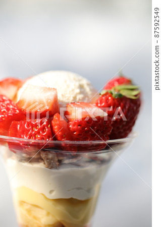Greengrocer's strawberry parfait Greengrocer's strawberry parfait 87592549