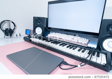 Fashionable gaming desk 87593472