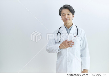 Medical white coat doctor portrait Medical white coat doctor portrait 87595196