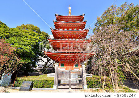 福岡市博多區極莊町2-4東長寺五層寶塔 87595247