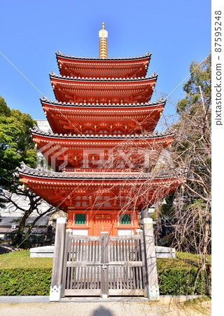 福岡市博多區極莊町2-4東長寺五層寶塔 福岡市博多區極莊町2-4東長寺五層寶塔 87595248