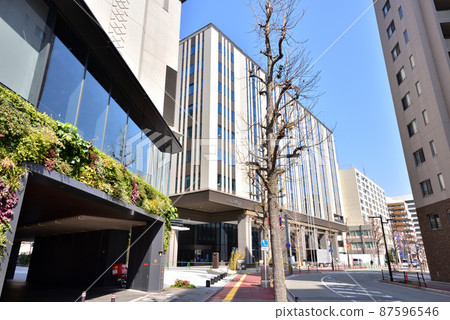 福岡市博多區博多站前2-9-3 博多區役所新政府大樓 87596546