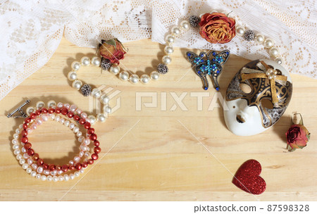 Pearl Jewelry With Butterly Broach, Lace and dried Flowers 87598328