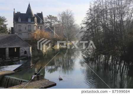 Winter Moret-sur-Loin landscape (France) Winter Moret-sur-Loin landscape (France) 87599084