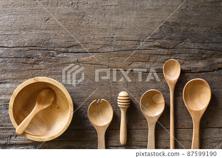 Top view of wooden utensil Top view of wooden utensil 87599190