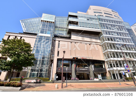 Hakata Riverain Mall 福岡亞洲美術館 明治通 福岡市博多區下川端町 3-1 87601108