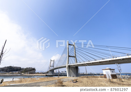 Blue Sky and Matsukawaura Ohashi, Soma City, Fukushima Prefecture 87601297