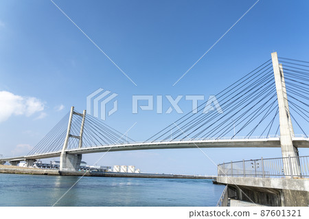 Blue Sky and Matsukawaura Ohashi, Soma City, Fukushima Prefecture 87601321