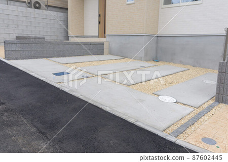 新房停車場 87602445