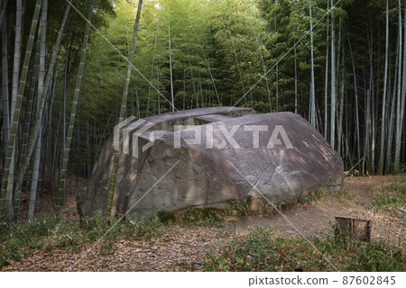 增田岩船(奈良縣橿原市) 增田岩船(奈良縣橿原市) 87602845