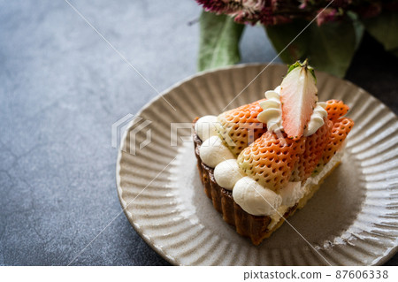 Strawberry tart Strawberry tart 87606338