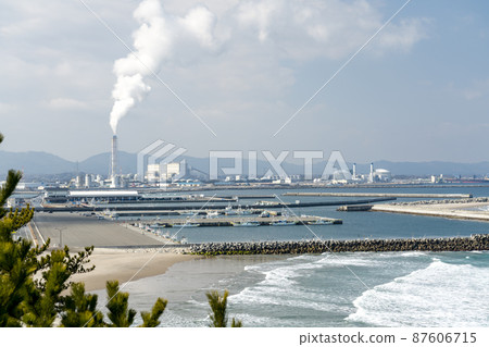 Scenery of blue sky and Soma Port (Matsukawaura Shinchi Fishing Port) Shinchi Town, Fukushima Prefecture Scenery of blue sky and Soma Port (Matsukawaura Shinchi Fishing Port) Shinchi Town, Fukushima Prefecture 87606715