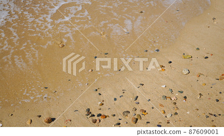 Pebbles on the water 87609001