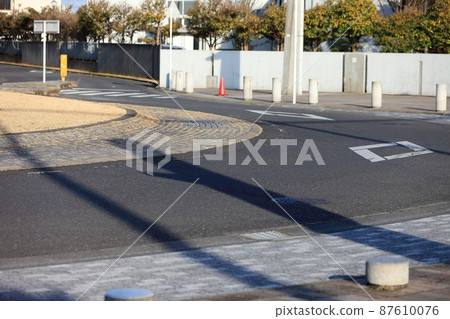 Rotary intersection (circular intersection) image Rotary intersection (circular intersection) image 87610076