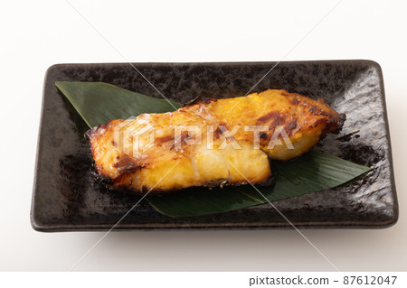 Red fish fried in Saikyo 87612047