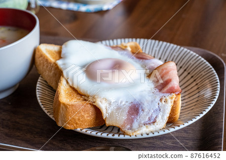 Breakfast on a cold day 06 Breakfast on a cold day 06 87616452