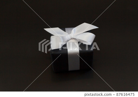 Mock-up online sales day with black paper background 87616475