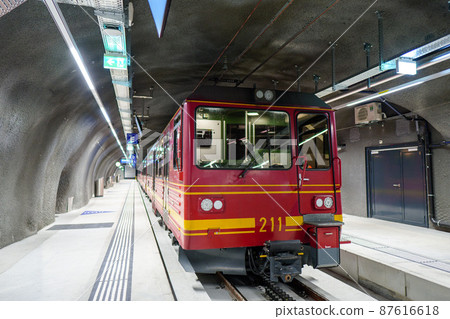 少女峰站(瑞士) 少女峰站(瑞士) 87616618