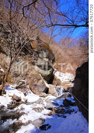 Fudo Waterfall in Takizawa Fudo Otaki Gunma Prefecture designated scenic spot Akagiyama Bakufu Waterfall Ice Waterfall Fudo Waterfall in Takizawa Fudo Otaki Gunma Prefecture designated scenic spot Akagiyama Bakufu Waterfall Ice Waterfall 87617720