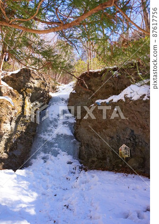 Fudono Reisui Megumi no Taki 瀧澤的 Fudo 瀑布 Fudo Otaki 群馬縣指定風景名勝 Akagiyama Bakufu Waterfall Ice Waterfall Fudono Reisui Megumi no Taki 瀧澤的 Fudo 瀑布 Fudo Otaki 群馬縣指定風景名勝 Akagiyama Bakufu Waterfall Ice Waterfall 87617756