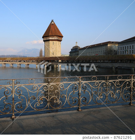 Historic Water Tower of the famous timber bridge in Lucerne, the Chapel Bridge. 87621291