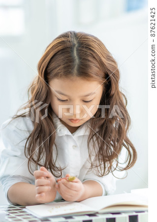 教育未來的孩子希望生活方式 教育未來的孩子希望生活方式 87621425