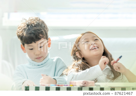 教育未來的孩子希望生活方式 87621467